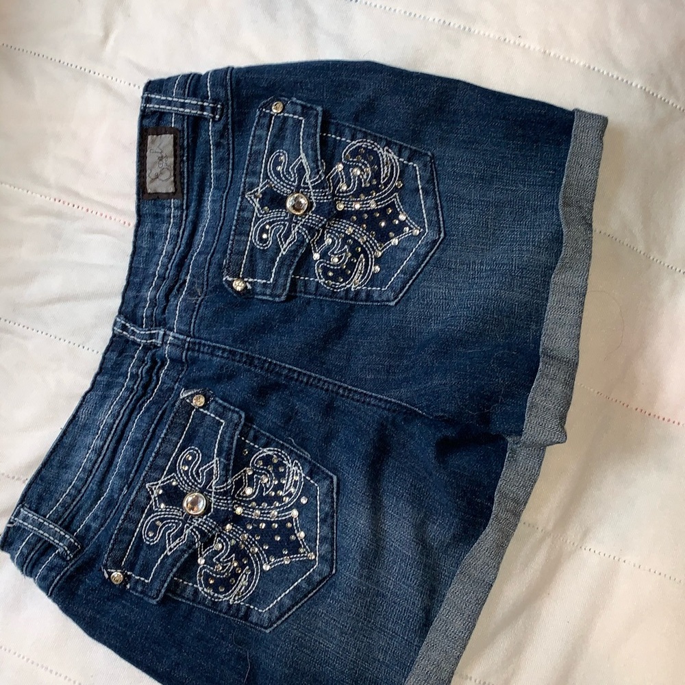 Earl jean bedazzled 90s inspo shorts